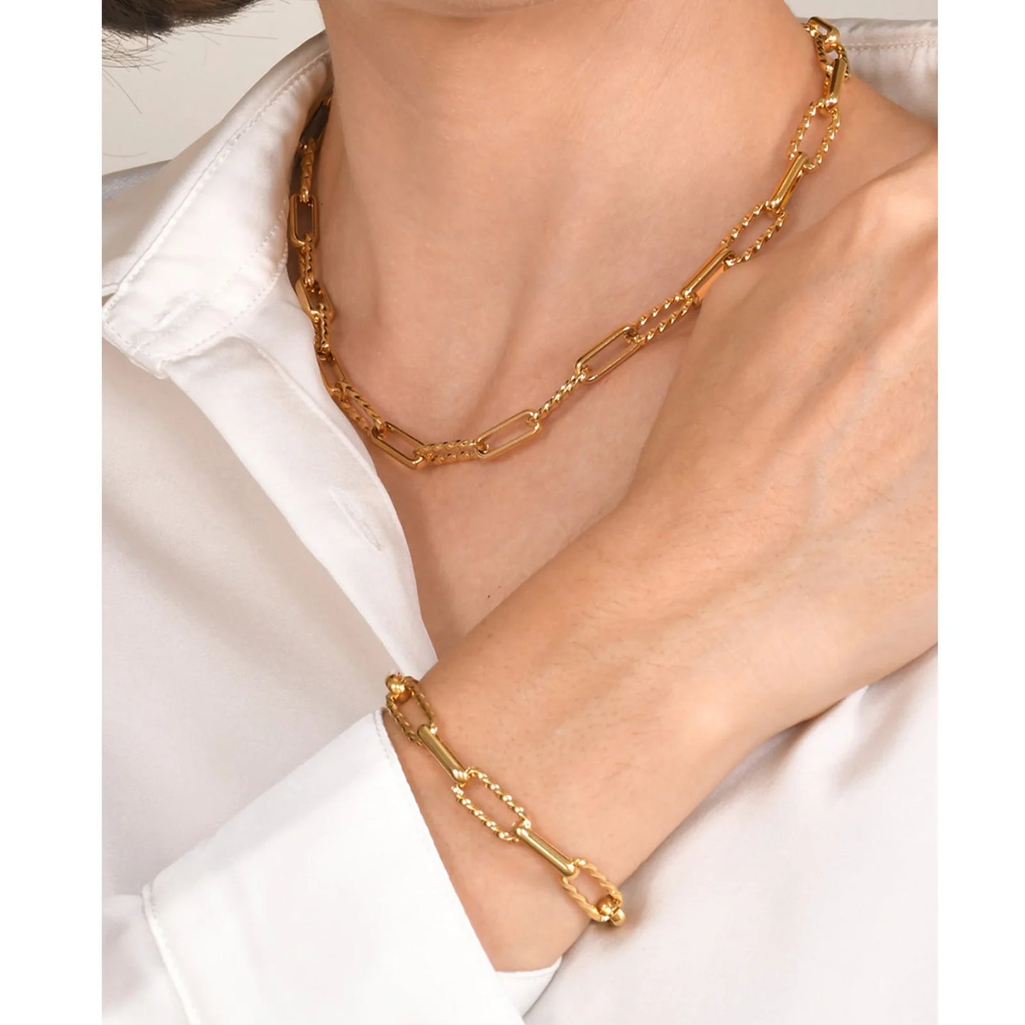 Women Stainless Steel Chain Bracelet,18K Gold Plated Twist Paperclip Adjustable Link Bracelet,Chunky Stackable Layered Jewelry